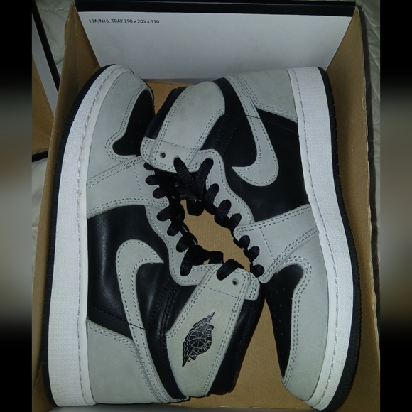 USED AIR JORDAN 1 HIGH SHADOW 2.0 BIG KIDS - Picture 7 of 9